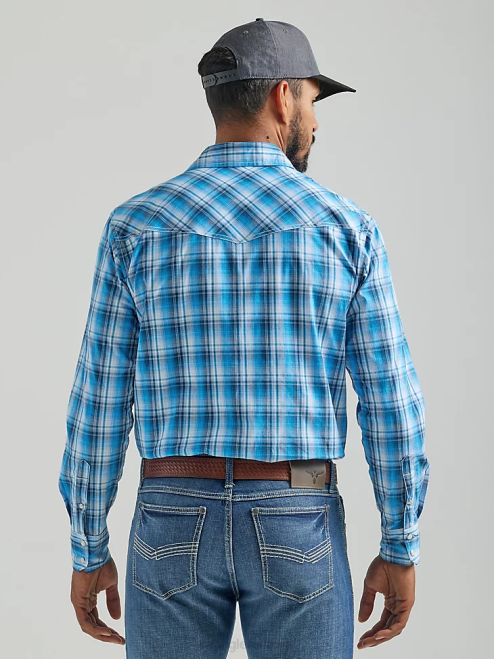 Wrangler Clothing Azul (112324832) Men 20X Competition Advanced Comfort Long Sleeve Two Pocket Western Snap Plaid Shirt 8V2H493