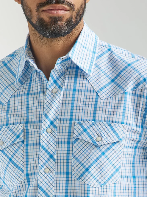 Wrangler Clothing Baby Blue (112324829) Men 20X Competition Advanced Comfort Long Sleeve Two Pocket Western Snap Plaid Shirt 8V2H491