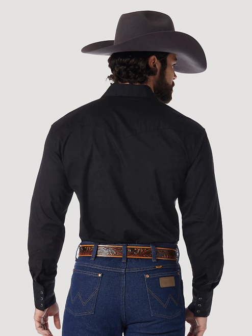 Wrangler Clothing Black (71105BK) Men Western Snap Shirt - Long Sleeve Solid Broadcloth 8V2H450