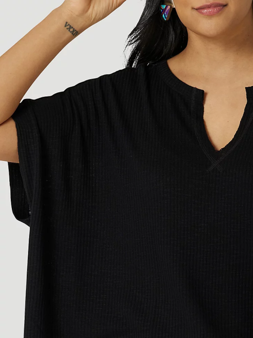 Wrangler Clothing Black (LW1002X) Women Long Sleeve One Point Front and Back Yokes Solid Top 8V2H888