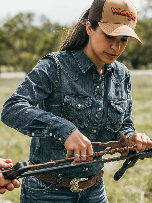Wrangler Clothing Black (LW1002X) Women Long Sleeve One Point Front and Back Yokes Solid Top 8V2H888