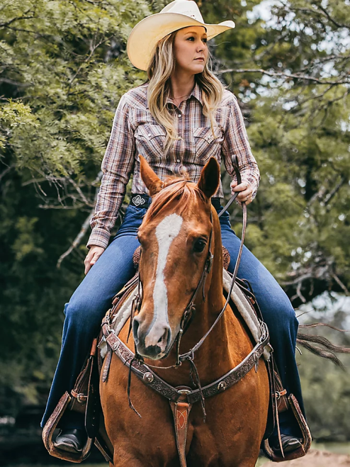 Wrangler Clothing Black (LW1002X) Women Long Sleeve One Point Front and Back Yokes Solid Top 8V2H888