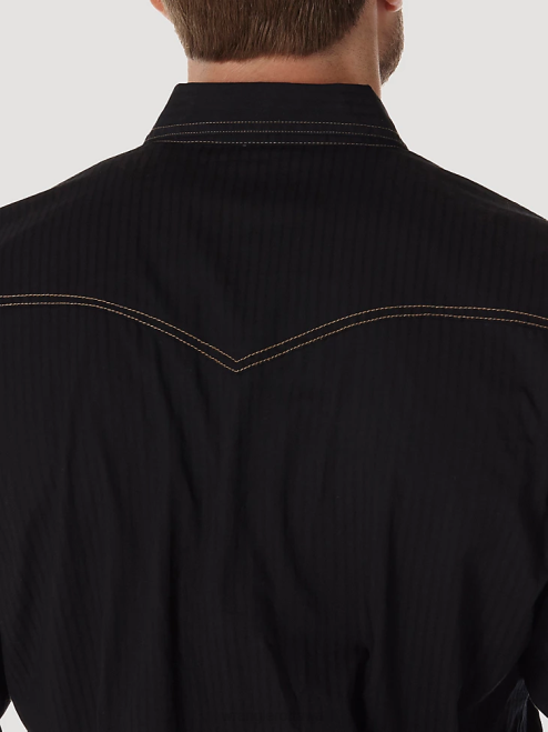 Wrangler Clothing Black (MVR532X) Men Retro Long Sleeve Western Snap Solid Dobby Shirt 8V2H471