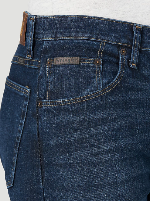 Wrangler Clothing Blackened Indigo (MGW15BI) Men Relaxed Fit Flex Jean 8V2H169