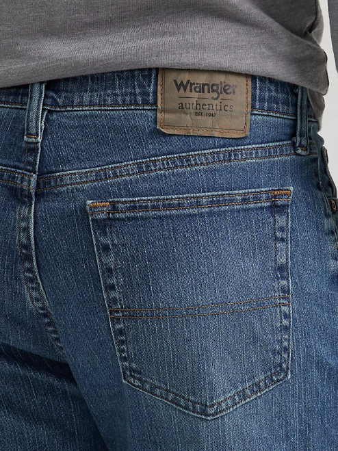 Wrangler Clothing Blue Ocean (10ZM1CSBN) Men Authentics Regular Fit Comfort Waist Jean 8V2H204
