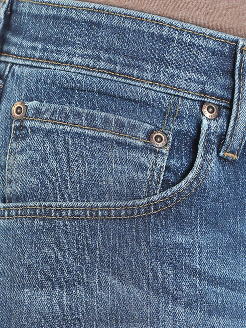 Wrangler Clothing Blue Ocean (10ZM1CSBN) Men Authentics Regular Fit Comfort Waist Jean 8V2H204