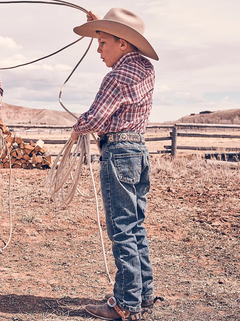 Wrangler Clothing Bozeman (88BWZBZ) Boys Retro Slim Straight Jean 8V2H945