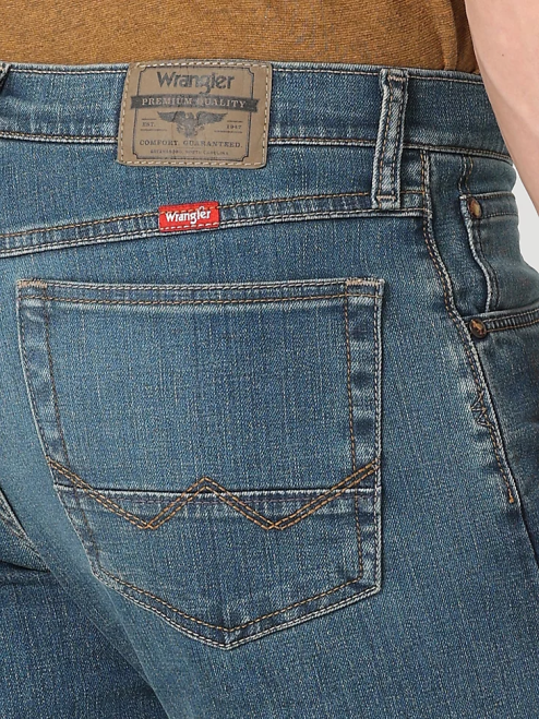 Wrangler Clothing Caplan (112326614) Men Free To Stretch Straight Fit Jean 8V2H155