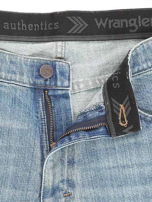 Wrangler Clothing Chalk Blue (10ZM1CSCH) Men Authentics Regular Fit Comfort Waist Jean 8V2H206
