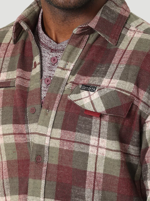 Wrangler Clothing Cherry Creek (112331239) Men ATG By Breeze Shirt 8V2H639