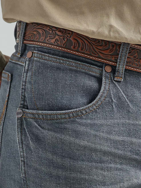 Wrangler Clothing Clopton (112326536) Men Retro Slim Fit Bootcut Jean 8V2H3