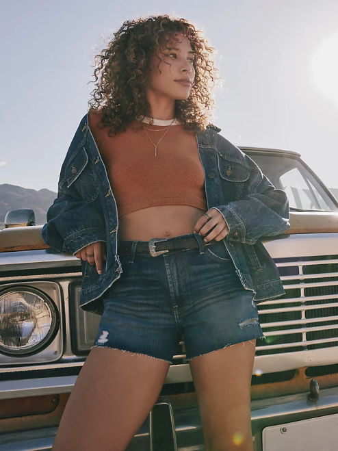 Wrangler Clothing Crimson (112327628) Women High Rise Vintage Cut-Off Short 8V2H832