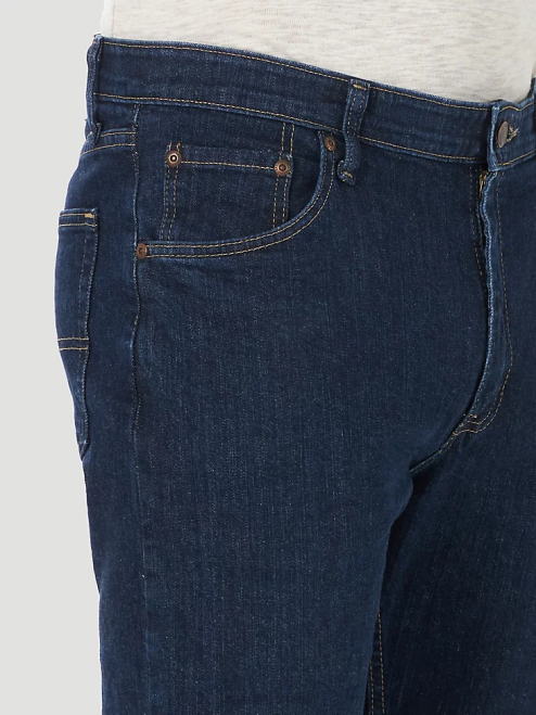 Wrangler Clothing Dark Indigo (10ZM1CSDI) Men Authentics Regular Fit Comfort Waist Jean 8V2H205