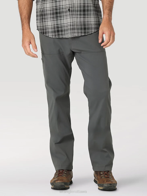 Wrangler Clothing Dark Shadow (NS849DS) Men ATG Synthetic Utility Pant 8V2H628