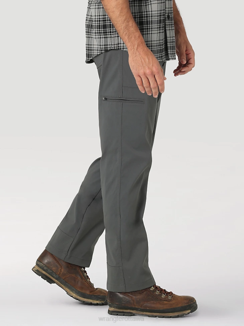 Wrangler Clothing Dark Shadow (NS849DS) Men ATG Synthetic Utility Pant 8V2H628