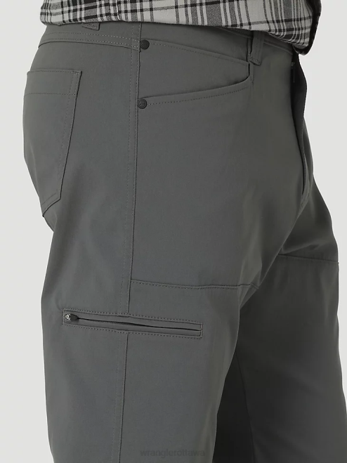 Wrangler Clothing Dark Shadow (NS849DS) Men ATG Synthetic Utility Pant 8V2H628