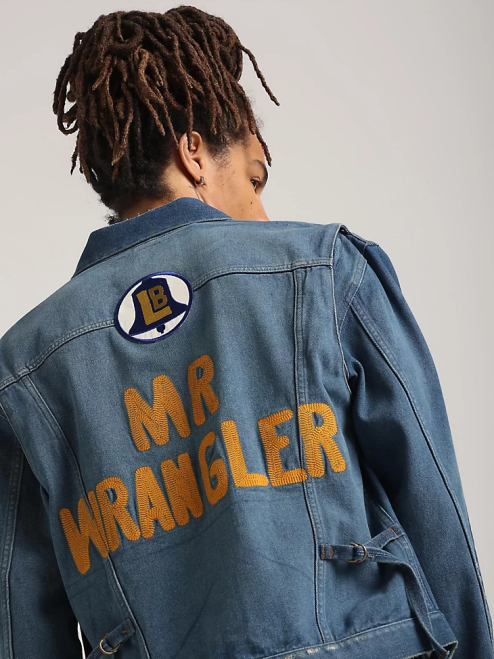 Wrangler Clothing Dark Wash (10MTJDWDW) Men Classic Denim Trucker Jacket 8V2H611