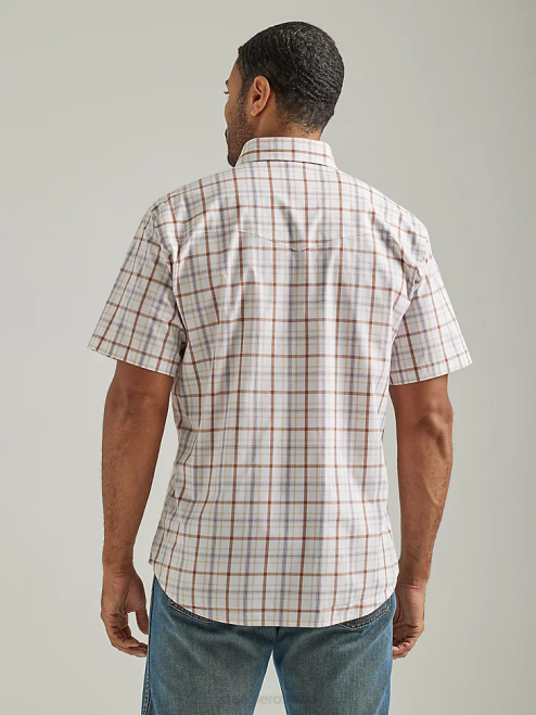 Wrangler Clothing Dune Brown (112326365) Men Wrinkle Resist Short Sleeve Western Snap Plaid Shirt 8V2H448
