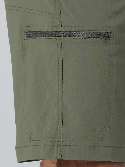 Wrangler Clothing Dusty Olive (112336155) Men Outdoor Performance Utility Short 8V2H606