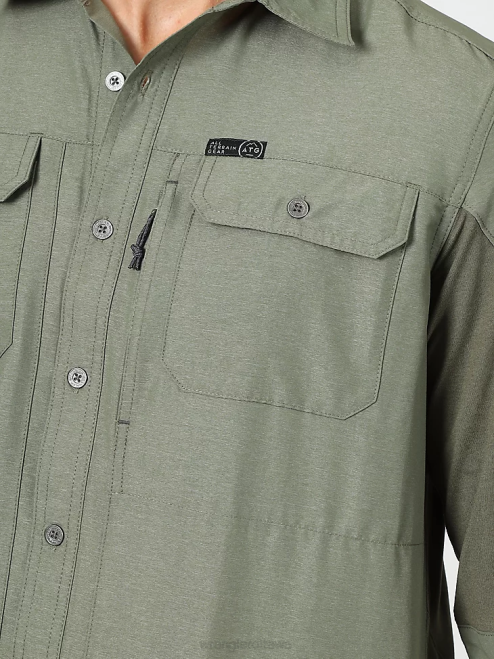 Wrangler Clothing Dusty Olive (NSB89DV) Men ATG Mix Material Shirt 8V2H377