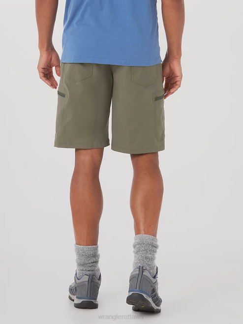 Wrangler Clothing Earth Green (10ZM980EG) Men Authentics Comfort Waist Cargo Short 8V2H568