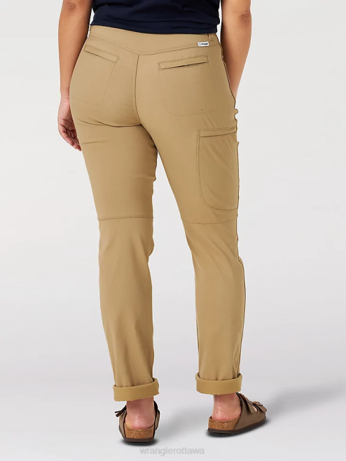 Wrangler Clothing Elmwood (LA110EW) Women ATG by Slim Utility Pant 8V2H818