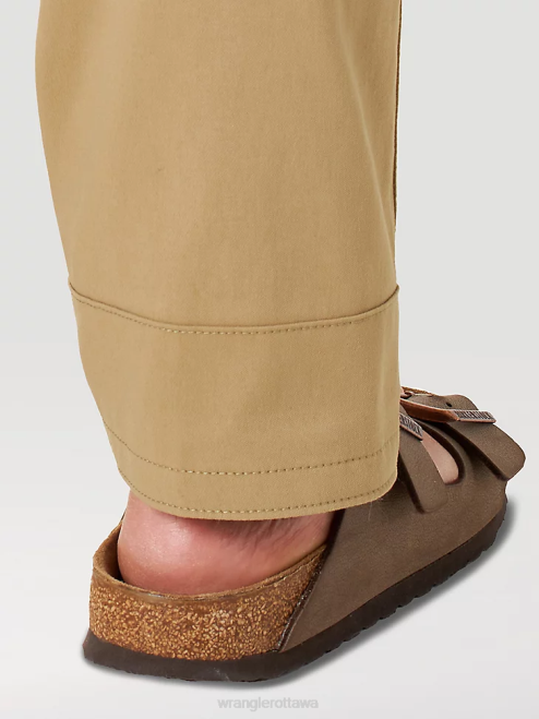 Wrangler Clothing Elmwood (LA110EW) Women ATG by Slim Utility Pant 8V2H818