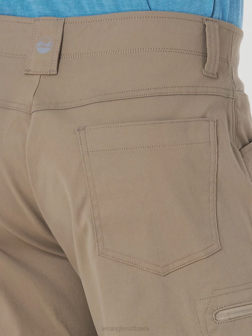 Wrangler Clothing Fallen Rock (10ZM980FK) Men Authentics Comfort Waist Cargo Short 8V2H565