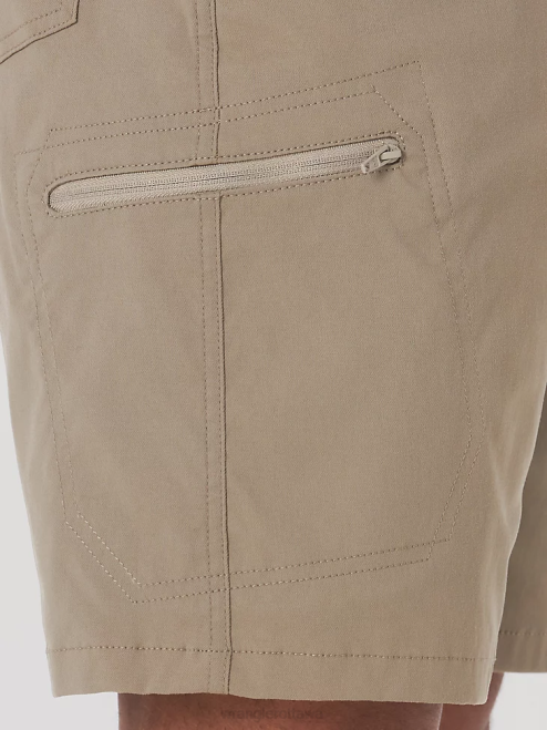 Wrangler Clothing Fallen Rock (10ZM980FK) Men Authentics Comfort Waist Cargo Short 8V2H565