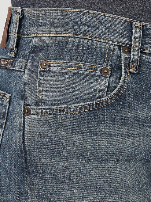 Wrangler Clothing Grey Tint (MGW15GT) Men Relaxed Fit Flex Jean 8V2H171