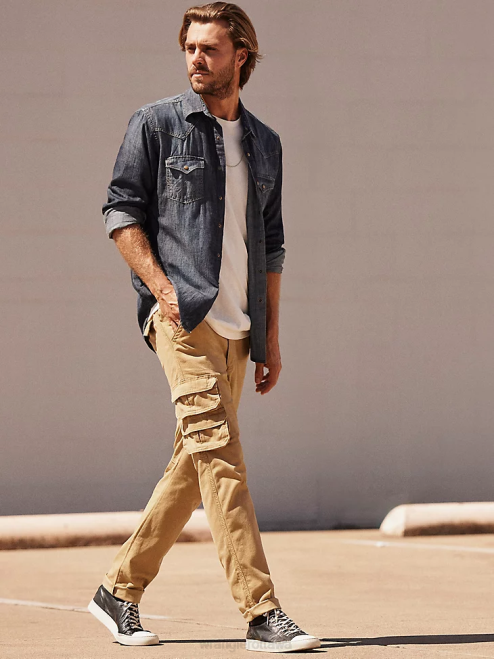 Wrangler Clothing Harvest (70DYWHV) Men Flex Tapered Cargo Pant 8V2H226
