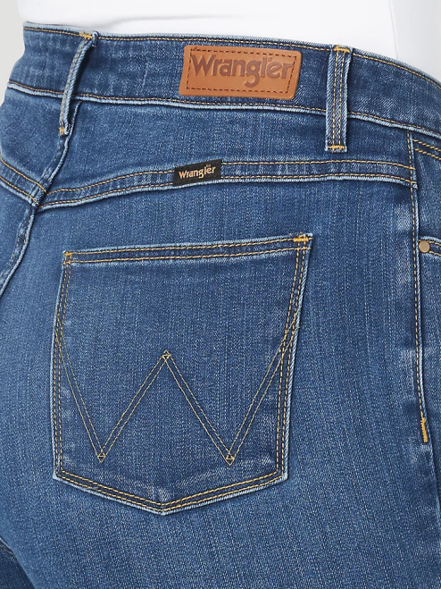 Wrangler Clothing Hudson (MT1STHD) Women High Rise True Straight Leg Jean 8V2H775