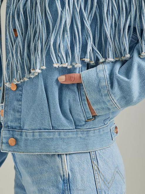 Wrangler Clothing Icy Blue (112333587) Women Girlfriend Denim Jacket 8V2H854