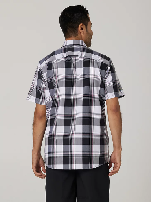 Wrangler Clothing Jade Black (112336189) Men Eco-Friendly Plaid Short Sleeve Camp Shirt 8V2H398