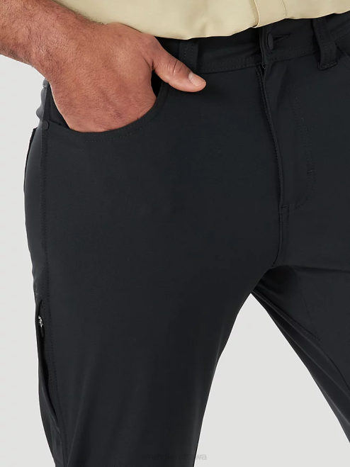 Wrangler Clothing Jet Black (NS808JB) Men ATG FWDS Five Pocket Pant 8V2H254