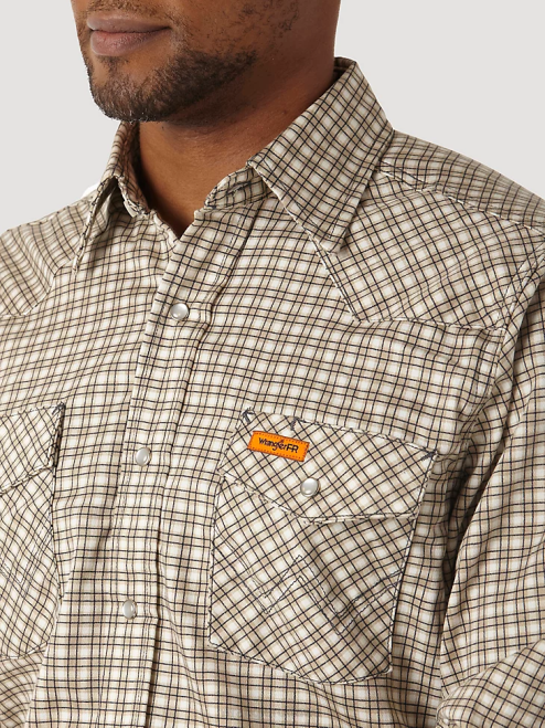 Wrangler Clothing Khaki/White (FR124MM) Men FR Flame Resistant Long Sleeve Western Snap Plaid Shirt 8V2H502