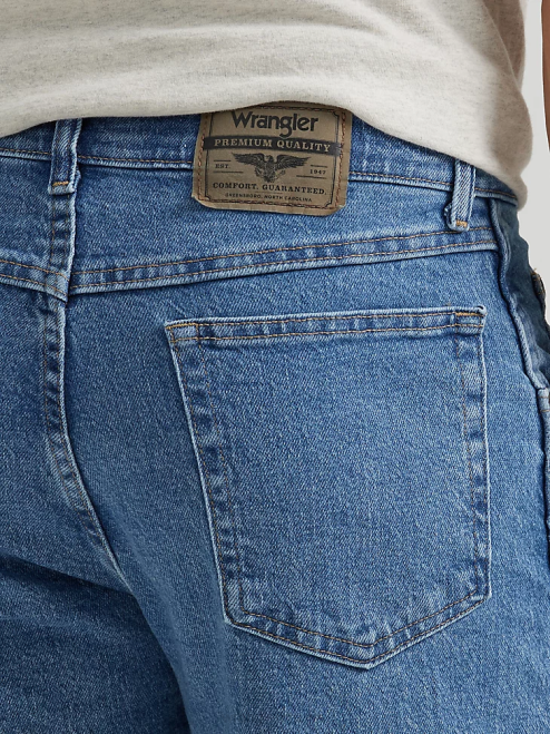 Wrangler Clothing Light Flex (855WAQL) Men Comfort Solutions Series Comfort Fit Jean 8V2H110
