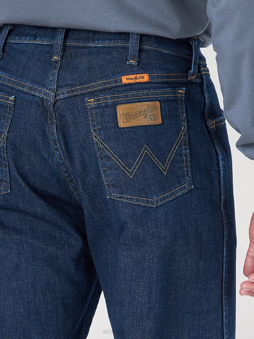 Wrangler Clothing Light Stonewash (ZM3CSSL) Men Authentics Relaxed Fit Comfort Flex Jean 8V2H197