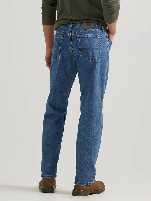 Wrangler Clothing Light Stonewash (ZM3CSSL) Men Authentics Relaxed Fit Comfort Flex Jean 8V2H197
