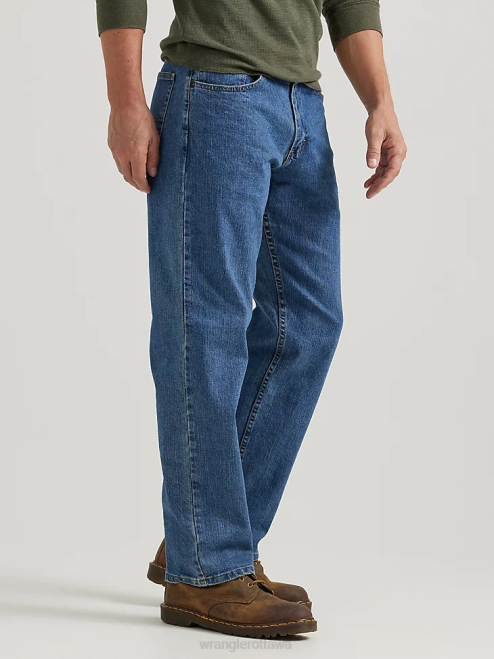 Wrangler Clothing Light Stonewash (ZM3CSSL) Men Authentics Relaxed Fit Comfort Flex Jean 8V2H197