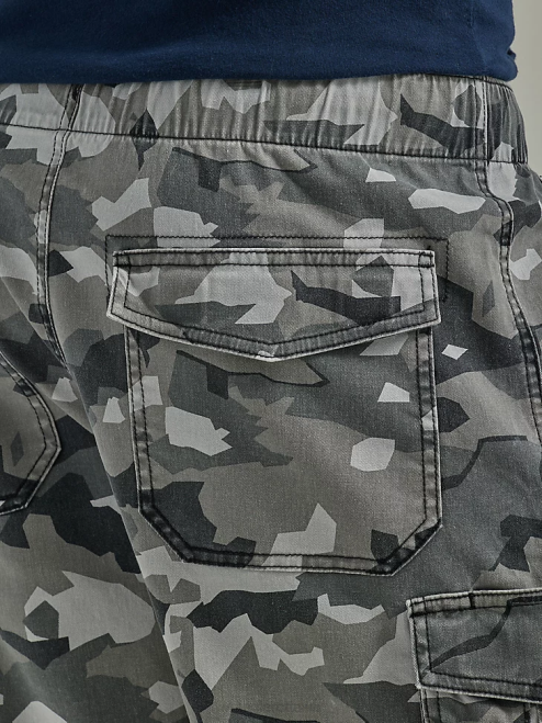 Wrangler Clothing Monument Camo (112336239) Men Free To Stretch Drawstring Cargo Short 8V2H554