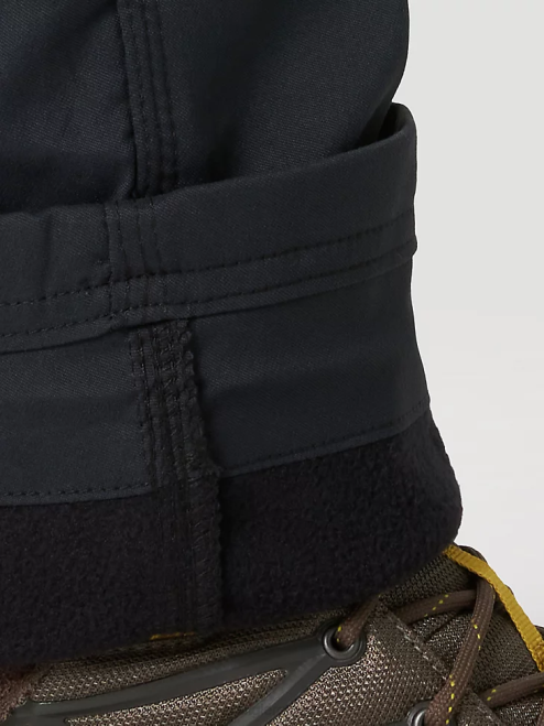 Wrangler Clothing Moss (31100MS) Men Rugged Wear Regular Fit Straight Leg Canvas Pant 8V2H650