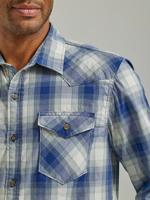 Wrangler Clothing Navagio Bay (112330909) Men Cowboy Wash Plaid Shirt 8V2H415