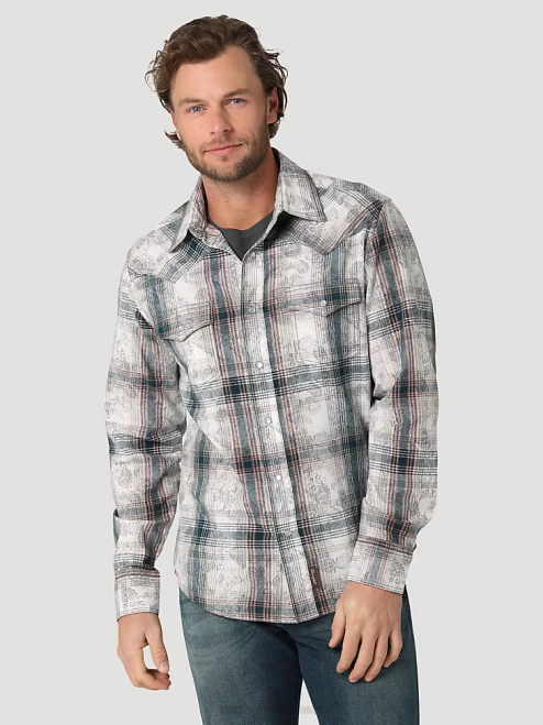 Wrangler Clothing Navy/Black (FR123BL) Men FR Flame Resistant Long Sleeve Western Snap Plaid Shirt 8V2H500