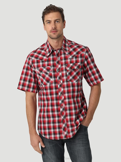 Picnic Red (112326334)