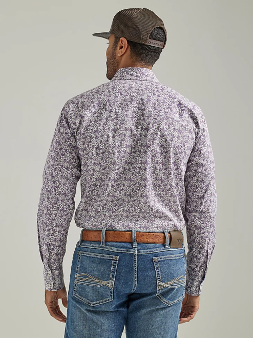 Wrangler Clothing Purple Grape Paisley (112327808) Men 20X Competition Advanced Comfort Long Sleeve Western Snap Print Shirt 8V2H487