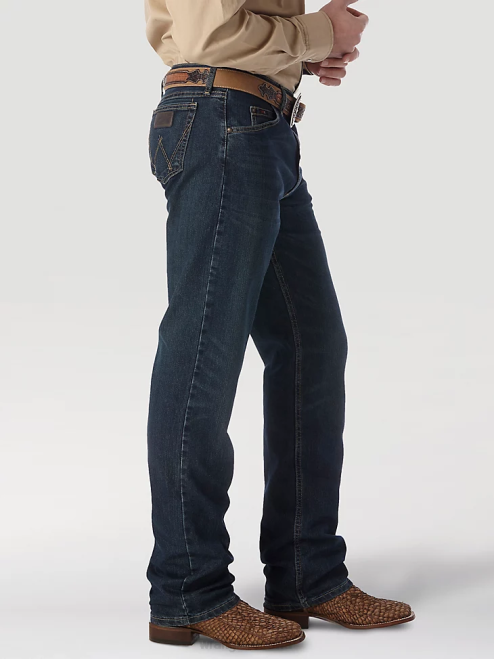 Wrangler Clothing RB Wash (01MACRB) Men 20X Advanced Comfort 01 Competition Relaxed Jean 8V2H165