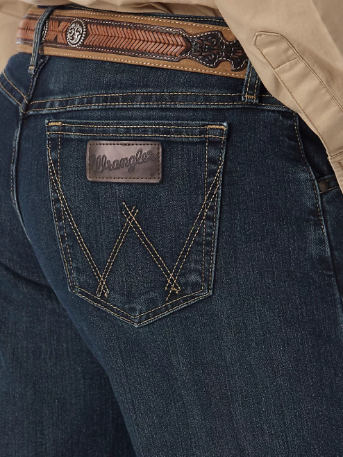Wrangler Clothing RB Wash (01MACRB) Men 20X Advanced Comfort 01 Competition Relaxed Jean 8V2H165