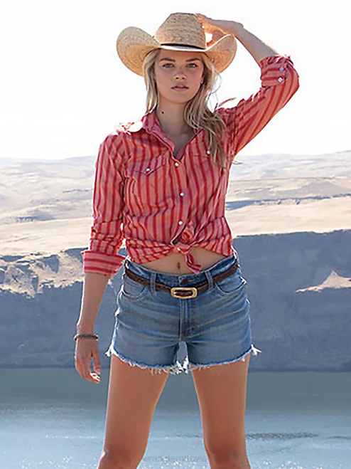 Wrangler Clothing Red (112327234) Women Retro Americana Bandana Western Snap Shirt 8V2H882