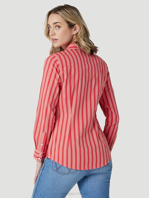 Wrangler Clothing Red (112327234) Women Retro Americana Bandana Western Snap Shirt 8V2H882